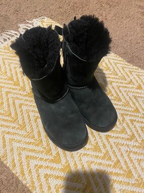 UGG Bailey Bow ll